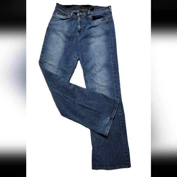 DKNY Denim Jeans Womens Sz 12R 32 X 32 Mid Rise Stretch Boot Cut Blue Made USA - Picture 1 of 9